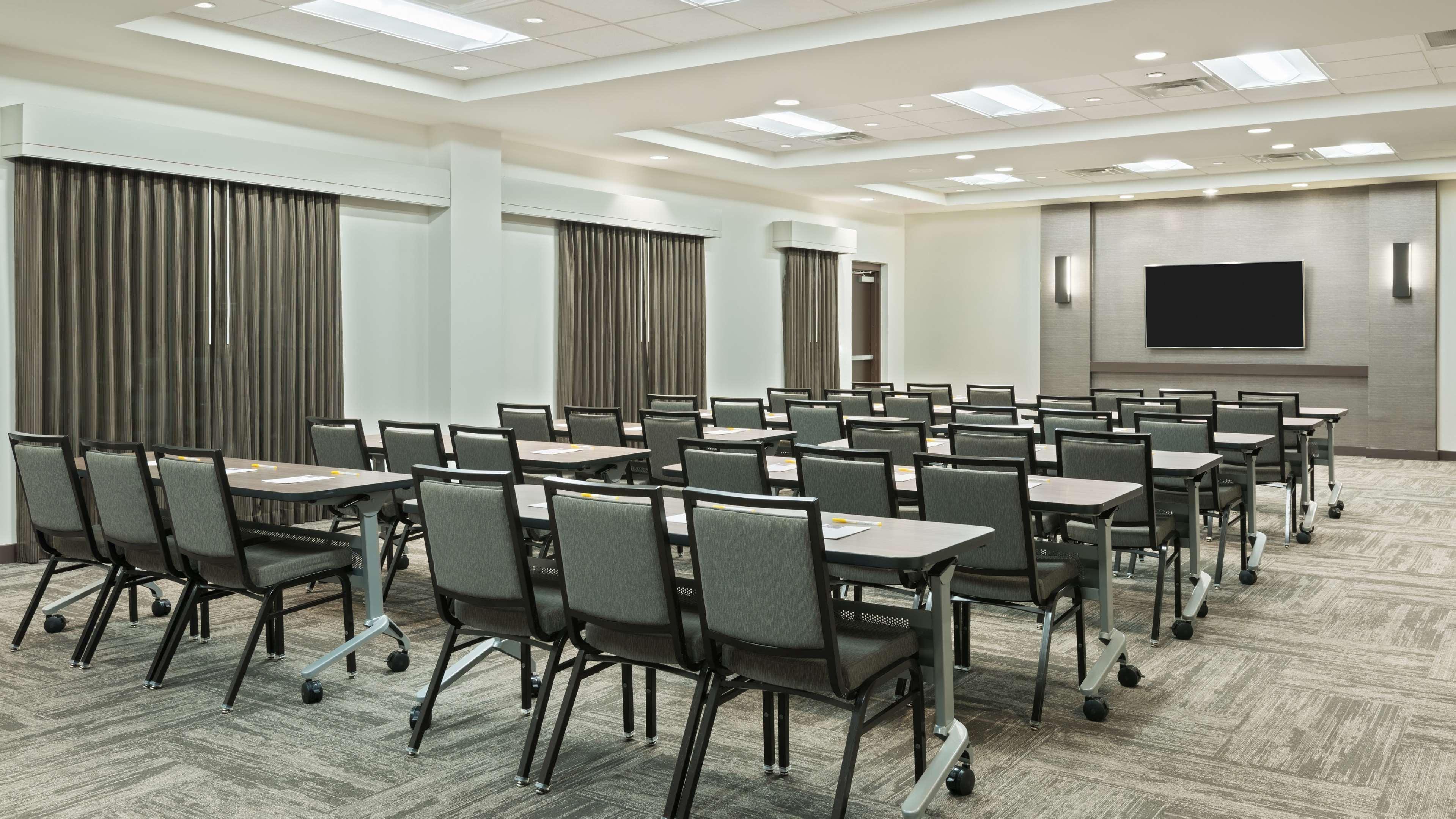 Hyatt Place Austin/Раунд Рок Бизнес снимка